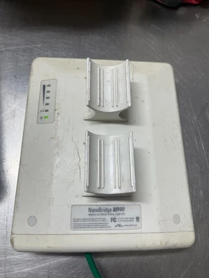 Ubiquiti NanoBridge M900 900MHz 2x2 MIMO AirMax 13dBi CPE - Image 1 of 3
