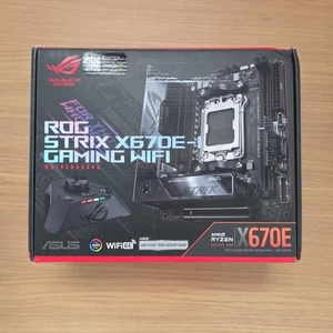 ASUS ROG Strix X670E-I Gaming WiFi AM5 Mini-ITX AMD Scheda Madre - Zdjęcie 1 z 7