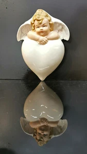 9924037 Porcelain Figurine Angel With Herz-Wand-Vase Hand Painted Wagner&Apel - Picture 1 of 1
