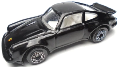WELLY PORSCHE 911 NO 8375 PRETO 1:64 DIECAST 2 3/4" CARRO COM INTERIOR BRANCO - Imagem 1 de 4