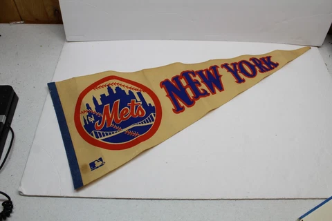 Vintage NEW YORK METS  Baseball  Pennant Banner Flag Cover