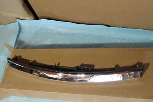 ✅  2022 2023 2024 GM BUICK ENCLAVE REAR LIFTGATE CHROME MOLDING APPLIQUE  OEM - Picture 1 of 4