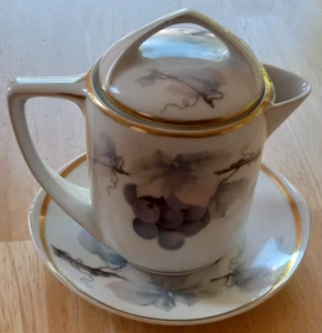 Rosenthal Donatello Ivy Pattern Purple Grapes & Gold Syrup Pitcher With Plate - Picture 1 of 6