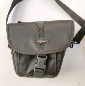 Lowepro Rezo TLZ 10 Medium Camera Bag Carry Case For SLR / Bridge Cameras - Picture 1 of 8
