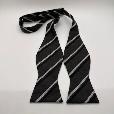 Ties.com Pajarita a Rayas Auto Corbata Gris Negro Algodón Fiesta Formal Foto 1 de 4