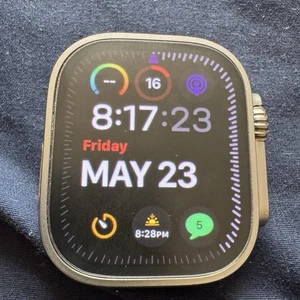 Apple Watch Ultra Titanium GPS Smartwatch - Photo 1 sur 18