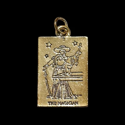 全新无标签 Rider Waite 魔术师塔罗牌金属吊坠 — 第 1/2 张图片