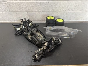 team losi 22-4 Buggy - Picture 1 of 12