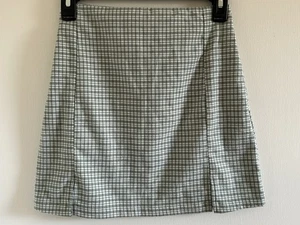 Minifalda a cuadros verde Brandy Melville sin etiqueta de talla - Imagen 1 de 5