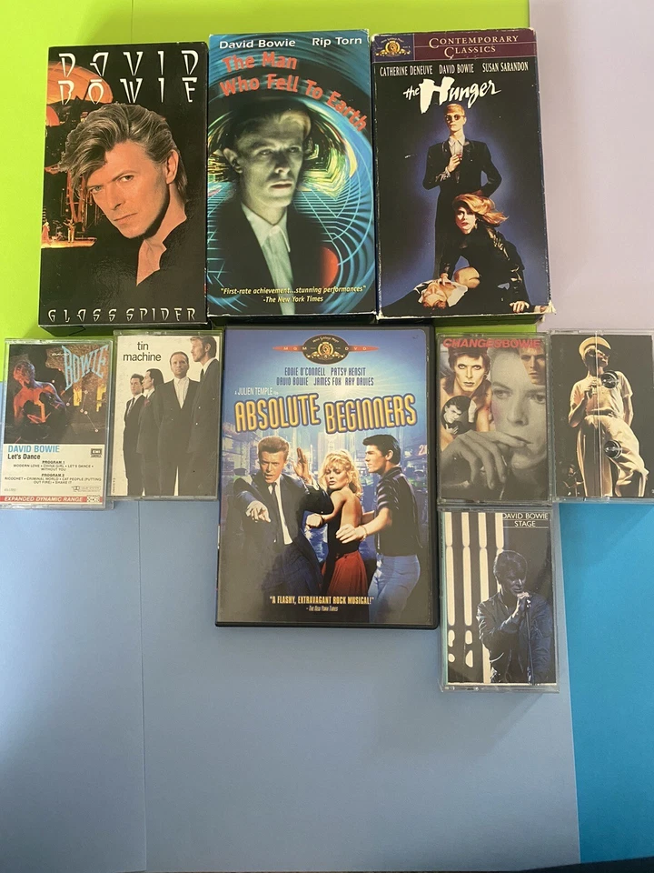 David Bowie VHS Cassettes & DVD Hunger Absolute Beginners/Man Who Fell/ Tin Mach - Image 1 of 4