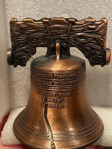 Recuerdo Campana de la Libertad de latón cobre de 3,5" *usado* g2 - Imagen 1 de 6