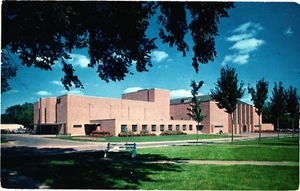 Postcard: Mayo Civic Auditorium -- Rochester -- Minnesota - USA - Picture 1 of 2