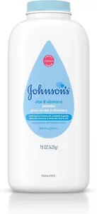 Johnson's Baby Powder, Amido di Mais Naturale con Aloe e Vitamina E Cura della Pelle, 1,5 - Foto 1 di 7