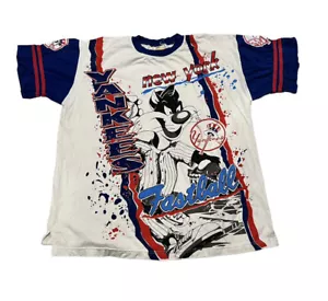 Vintage LOONEY TOONS x YANKEES Baseball Button Shirt 90s M - RARE - Picture 1 of 3