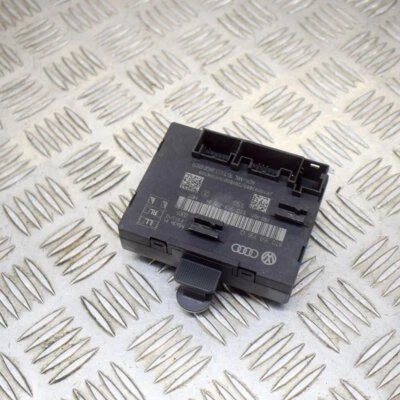 AUDI A5 8T8 2.0TDI Centralina portiera posteriore sinistra 8T0959795Q 8T0959795H - Immagine 1 di 4