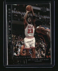 1999-00 Upper Deck Ovation #CS2 Michael Jordan MJ Center Stage - Picture 1 of 2