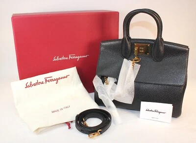 Bolso de estudio Salvatore Ferragamo Nero ciervo/carmino becerro bolsa (S) • Caja y bolsa originales Foto 1 de 4