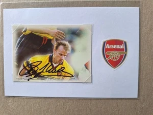 DENNIS BERGKAMP ARSENAL / HOLLAND LEGEND HAND-SIGNED CLUB-CRESTED PHOTOCARD (3) - Picture 1 of 2