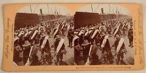 NEW ARRIVALS TAMPA FLORIDA EN ROUTE FOR SANTIAGO STEREOVIEW 1898 - Picture 1 of 2
