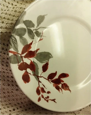 ❤️ NEW Corelle Round KYOTO LEAVES 10.75" DINNER PLATE *Japanese Garden Red Gray - Image 1 of 3