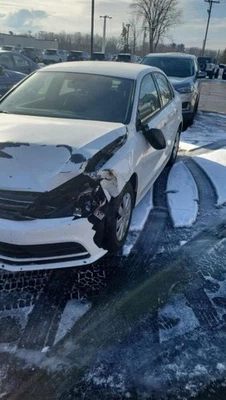 Coolant Reservoir Fits 06-10 12-22 PASSAT 4191312 - Imagem 1 de 4