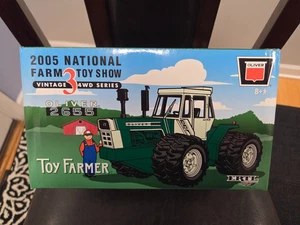 Ertl Oliver 2655 Tractor 1/32 2005  National Farm Toy Show 16138A - Picture 1 of 6
