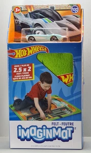Hot Wheels 2024 Felt Mega Mat (Size 80cmx70cm)  Includes Blue 1956 Barbie Car - Bild 1 von 5