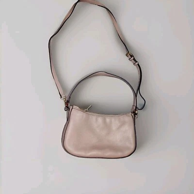 Cartera de cuero sintético A New Day mango más pequeño con correa larga ajustable gris Foto 1 de 4