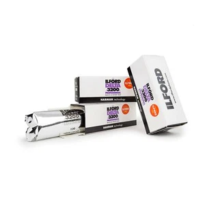 3x Ilford Delta 3200 120 Rollfilm S/W B/W Schwarzweiß Film schwarz weiß Film - Picture 1 of 1