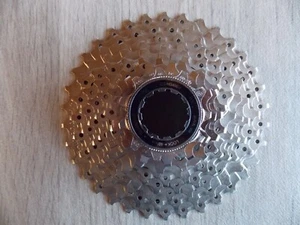 Shimano Alivio CS-HG400 9-Fach HG Kassette 11-34 silber NEU 380gramm - Picture 1 of 2