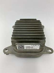 2020 or newer Tesla Headlight Ballast Control Module P1532925-02-C Headlight ECU - Picture 1 of 3