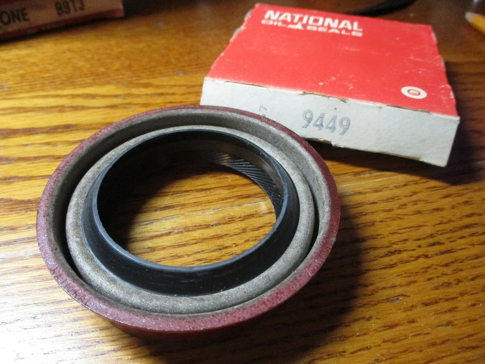 1968 1969 1970 1971 + CHEVROLET TRUCK + Transmission Mainshaft Rear Seal + NOS - Изображение 1 из 1