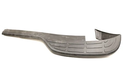 NEW OEM GM Rear Bumper Step Pad Right 15738020 Chevy Silverado GMC Sierra 99-05 - Imagem 1 de 4