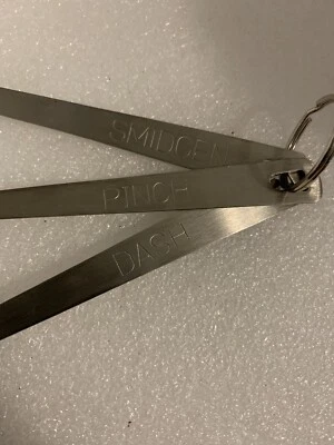 HIC DASH PINCH SMIDGEN STAINLESS STEEL MEASURING SPOONS - Image 1 of 2