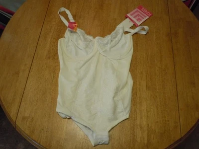 FLEXEES INSTANTÁNEO ADELGAZADOR FIRME CUERPO DE CONTROL BRIEFER 38 D BLANCO NUEVO CON ETIQUETAS NUEVO Foto 1 de 4