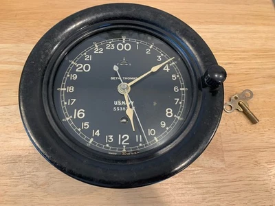 Seth Thomas Segunda Guerra Mundial Era 24 Horas Marina de los Estados Unidos Envíos Reloj Baquelita En Funcionamiento Foto 1 de 4
