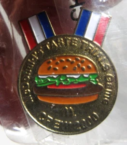 Nuevo de colección 2000 McDonald's Taste Trials Games Crew empleado promoción pin de anuncio - Imagen 1 de 3