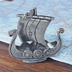 Vintage NORGE Handstopt Tinn Pewter Norwegian Viking Ship Boat - Picture 1 of 9