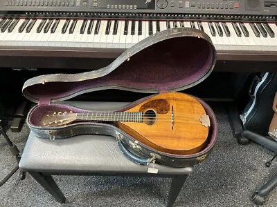 CF.Martin 大约 1925 年风格 A 曼陀林 带硬壳 v.状况良好 — 第 1/4 张图片