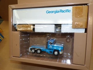Remolque tractor PEM GEORGIA PACIFIC MACK CH600 1/64 DIECAST - #M71507 - ¡NUEVO! - Imagen 1 de 4