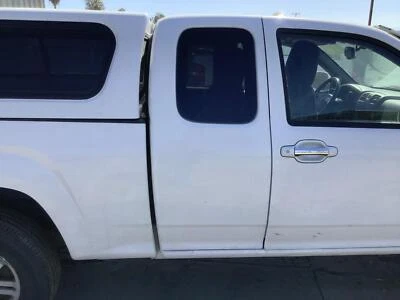 Conjunto de puerta trasera derecha usado lado trasero se adapta a: Chevrolet Colorado Extended C 2011 Foto 1 de 4