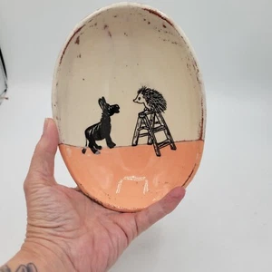 Vintage Inspired Darn Pottery Trinket Dish Bowl Hedgehog On A Step Ladder... - Bild 1 von 3