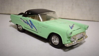 Welly Ford Thunderbird 1955-1956 Die Cast Model Car Light Green 5" 2S 020923WT3 - Image 1 of 4