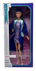 Barbie Signature Graduation Day FTG78 Brunette Teresa Doll 2017 NEW - Picture 1 of 7
