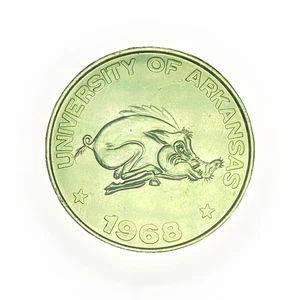 1968 Arkansas Razorbacks Football Schedule Token Enco Humble Oil SWC Coin - Picture 1 of 9