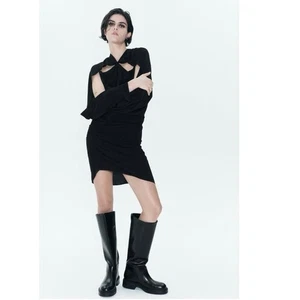 Zara schwarzes Minikleid mit Cape Ärmeln Gr. XS - Bild 1 von 7