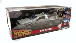 Jada Toys DE LOREAN "BACK TO THE FUTURE" TIME MACHINE W/LIGHTS TRY ME 1:24 - Foto 1 di 1