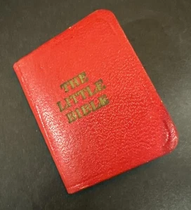 Miniatura de colección La Pequeña Biblia por DAVID C COOK PUBLISHING CO. Elgin, Il EE. UU. - Imagen 1 de 10