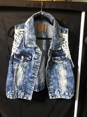 Chaleco de mezclilla azul amatista de algodón envejecido para mujer talla 1x Foto 1 de 4