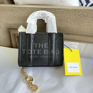 MARC JACOBS The Nano Tote Bag Charm 2F3SCP005S07 BLACK - Picture 1 of 8